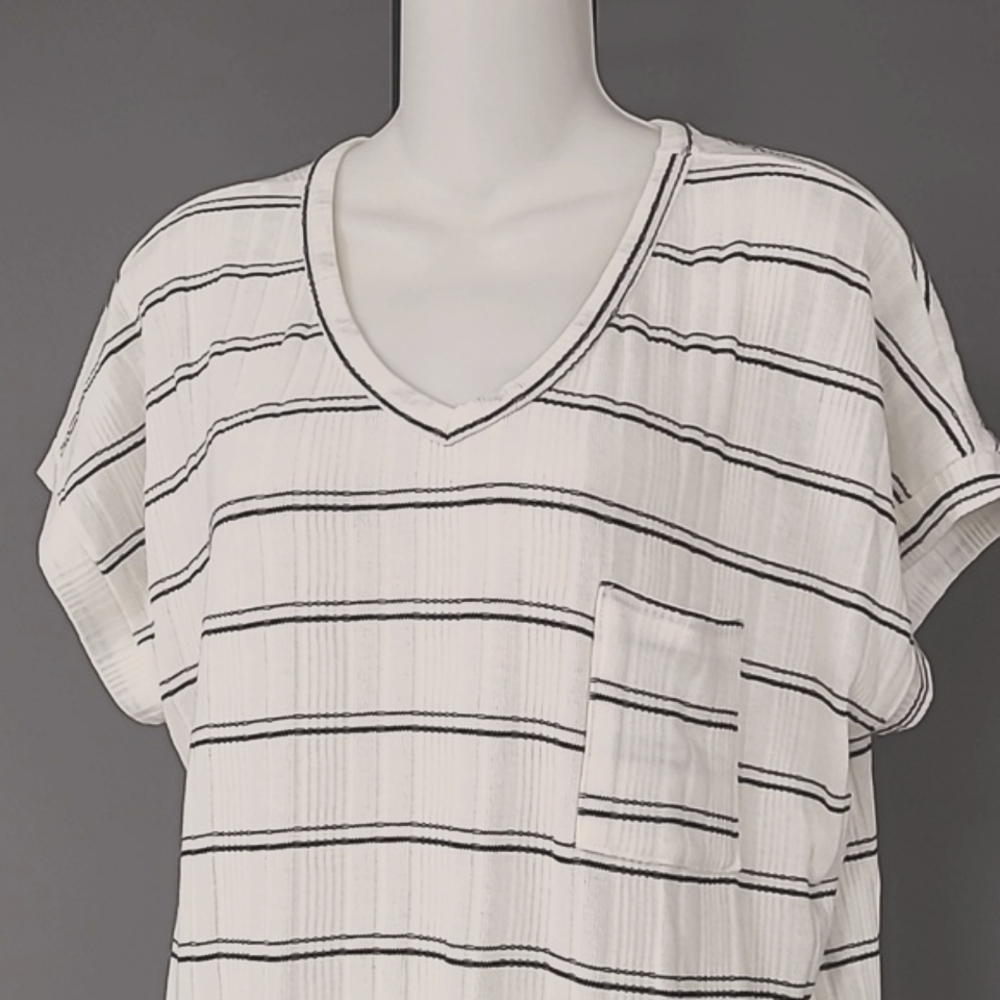 White knit shirt Size Medium